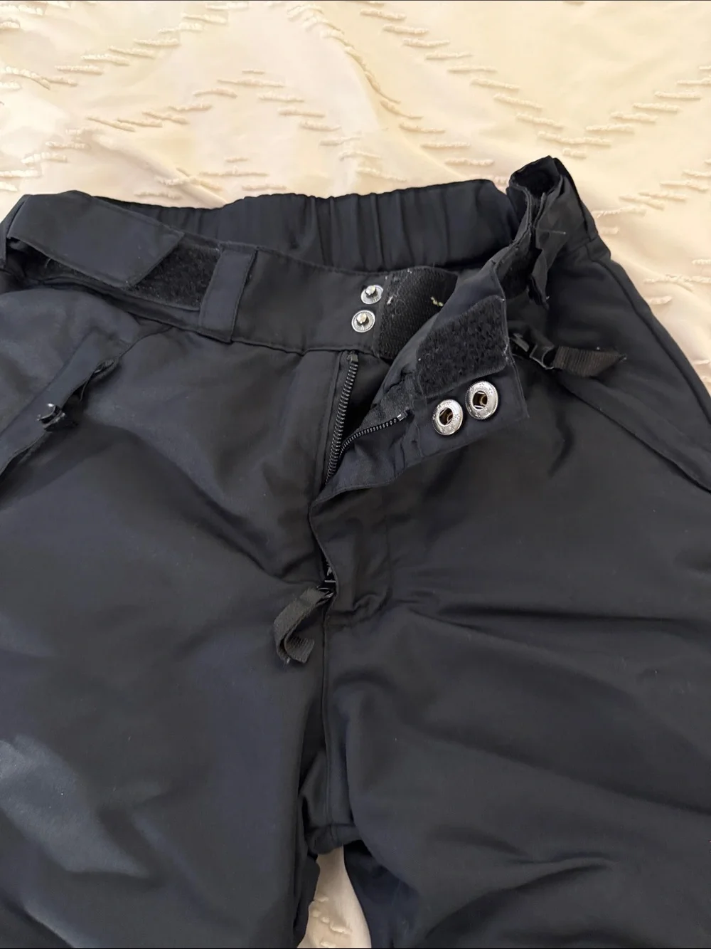 Black Insulated Snow Pants - Picture 5 of 10